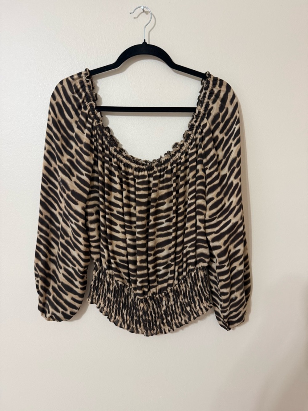 Michael Kors Women's 100% Silk Off The Shoulders Gorgeous Blouse Size Large EUC